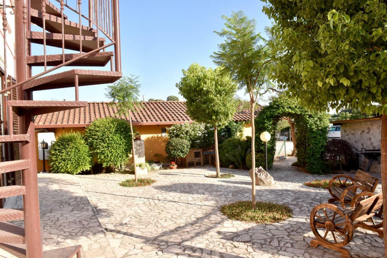 B&B Villa Anastasia Club Mesagne Eksteriør bilde